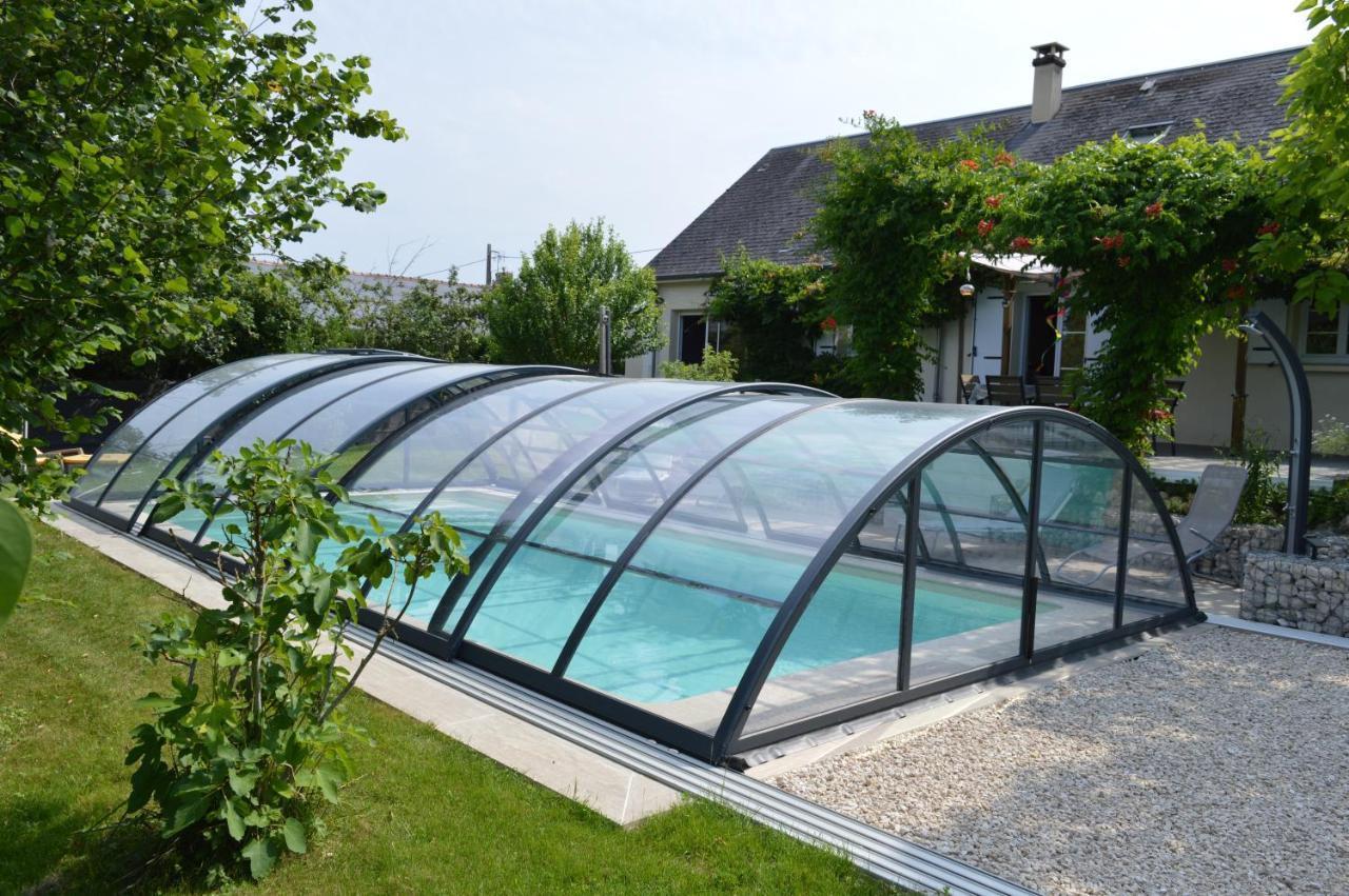 Au Coeur du Bien-Etre, chalet avec piscine chauffée et couverte, SPA, sauna, massages Monteaux Esterno foto